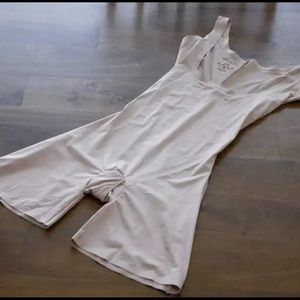 Spanx Assets Nude Shaper Shapewear One Piece Bodysuit Romper Body-Shaper Medium